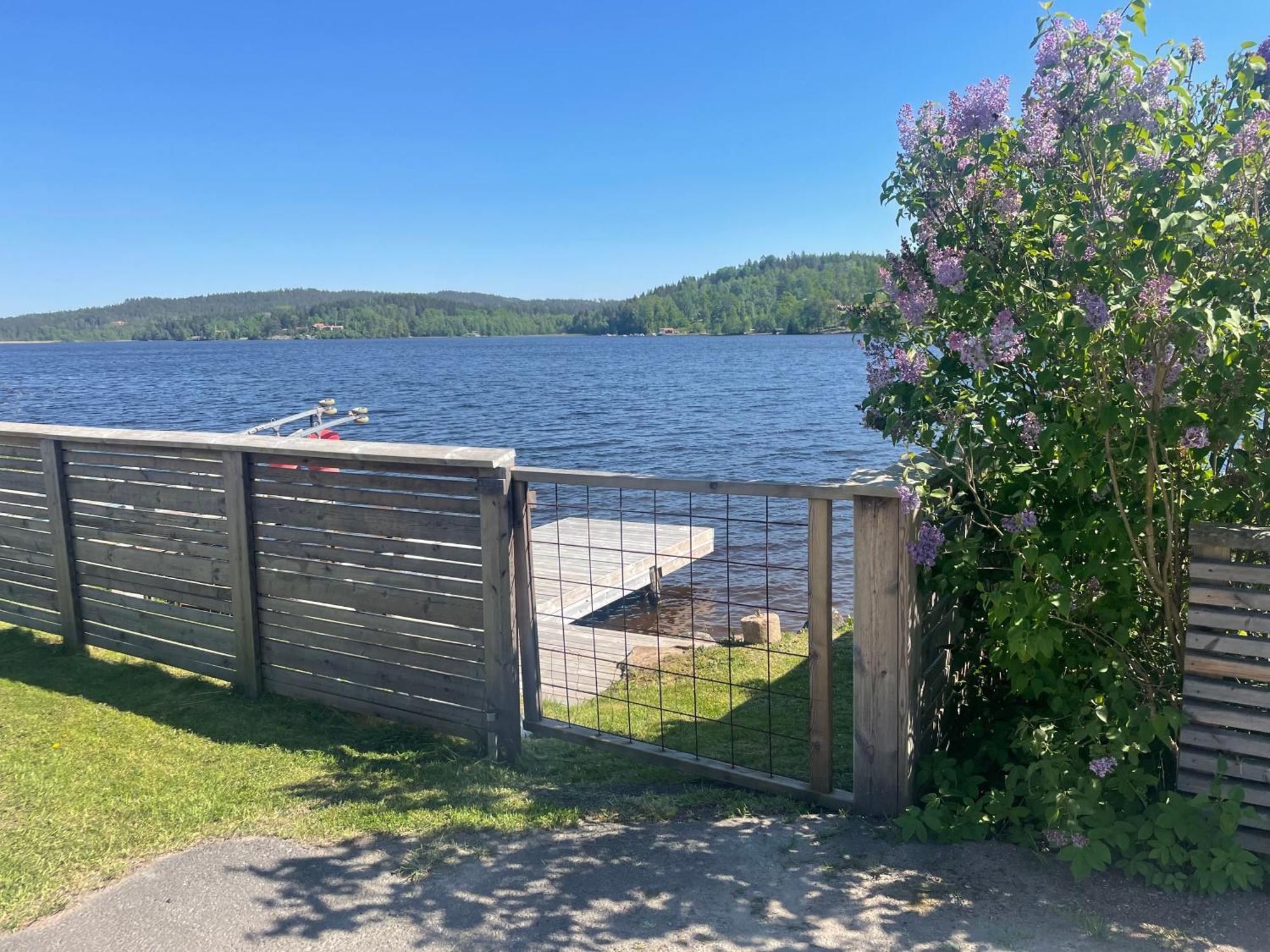 New House By The Lake Bunn & Private Bathing Jetty Gränna Exteriör bild